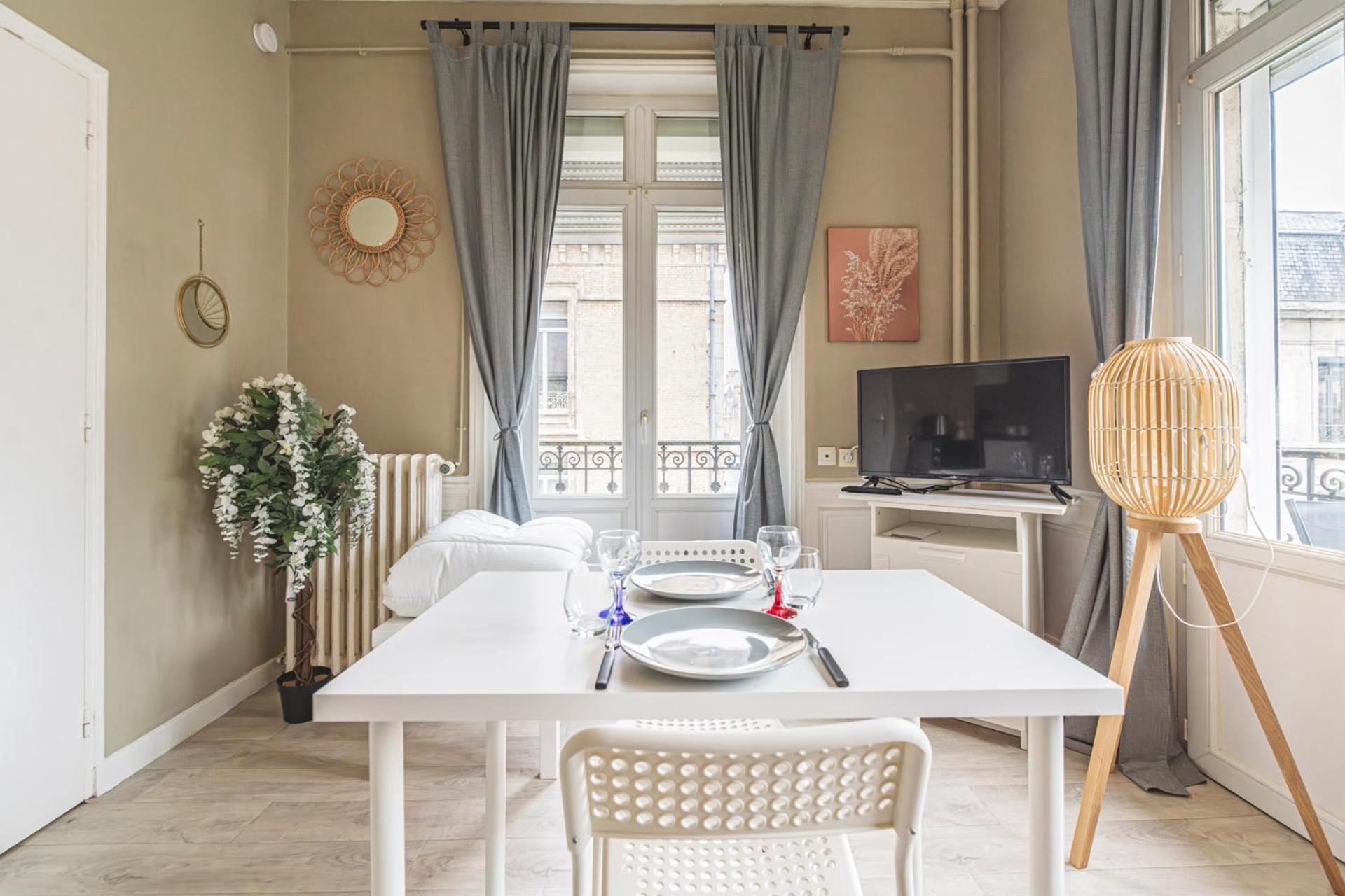 Taittinger 511 Apartment Reims Bagian luar foto